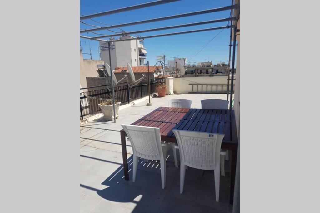 Terrace Roof Room @ Koridallos Metro St. & Piraeus Port Exterior photo